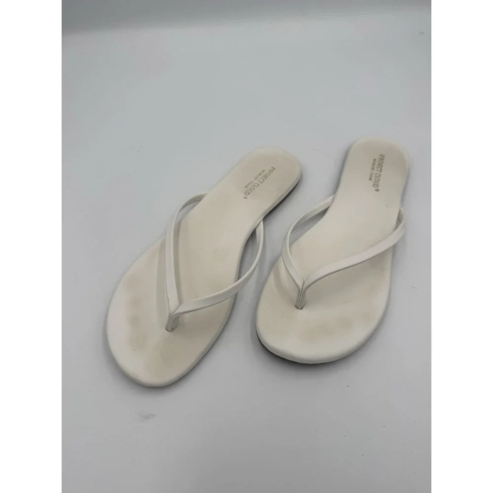Project Cloud Memory Foam Thong Sandals Size 7 White